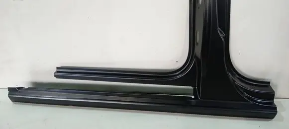 Sill/side skirt trim