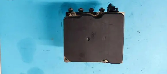 Mercedes-Benz Sprinter W906 ABS Pump 0265230403 A0014468189