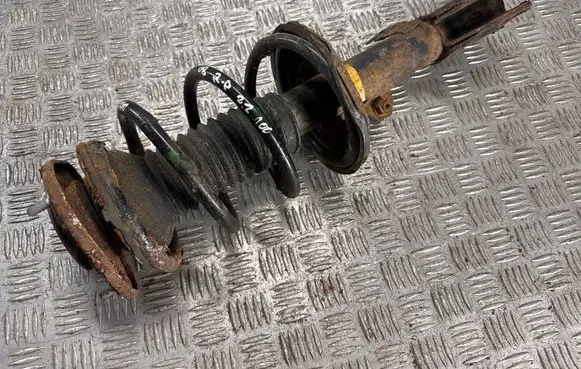 Toyota Corolla Verso AR10 Front shock absorber/damper