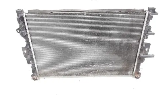 Volvo V40 Coolant radiator 31319064