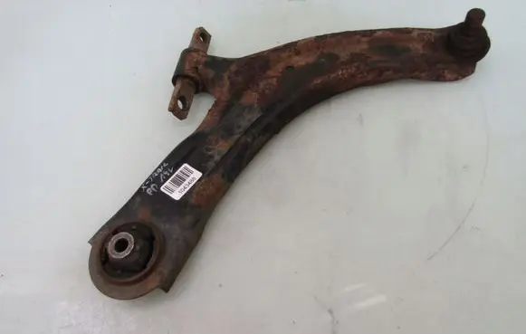 Nissan X-Trail T31 Front lower control arm/wishbone