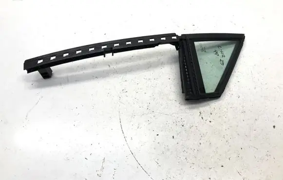 Toyota C-HR II Front door vent window glass four-door F29927 13FR