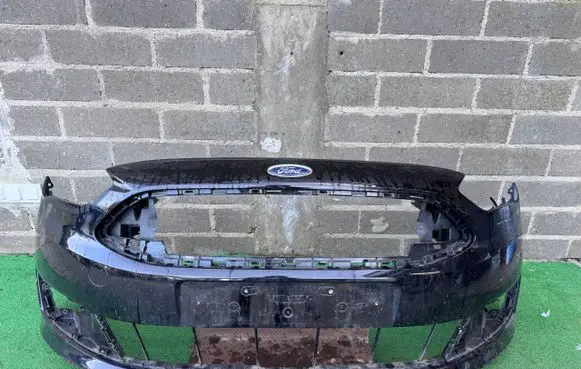 Ford C-MAX II Front bumper 