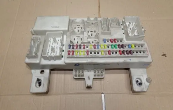 Mazda 3 I Fuse box set BP4K66730E