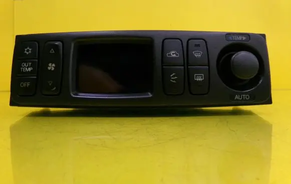 Mitsubishi Galant Climate control unit MR360372 CAA502A040A