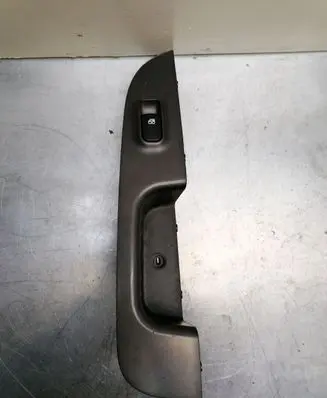 KIA Carens II Electric window control switch 935801D5013W