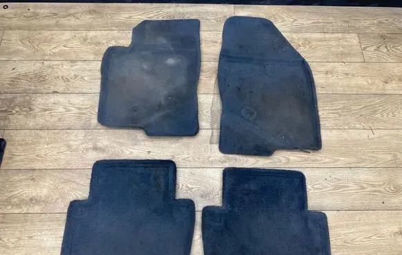 Volvo S80 Car floor mat set 09468870 09468872 09184151