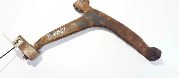 Citroen Xsara Picasso Front lower control arm/wishbone
