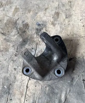 Renault Master III Engine mount bracket 8200676217