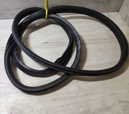 Dacia Jogger Rubber seal rear door 