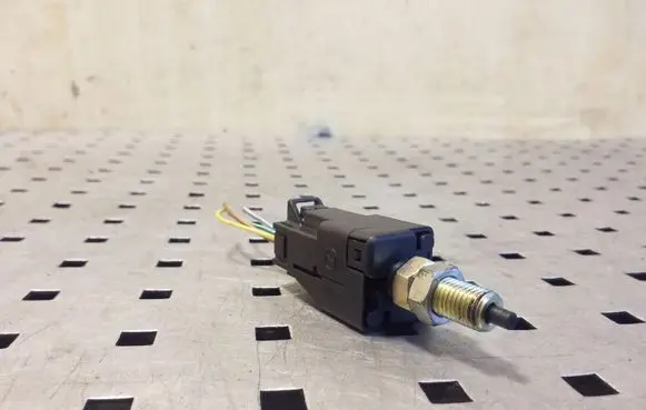 Subaru Legacy Brake pedal sensor switch