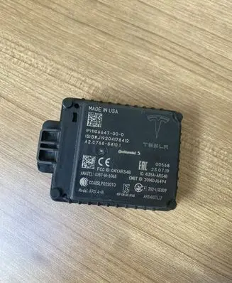 Tesla Model 3 Distronic sensor radar 110864700D