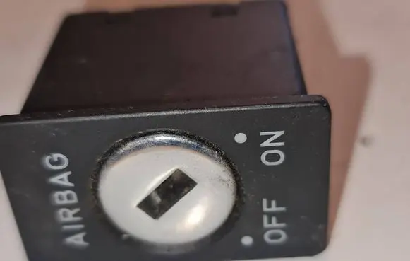 Audi A6 S6 C5 4B Passenger airbag on/off switch 4B0919237 4D0919237