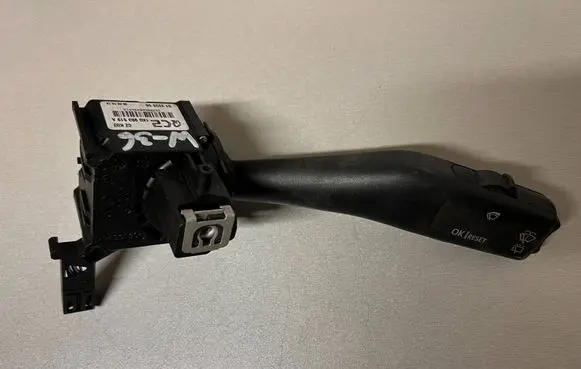 Volkswagen Golf Plus Wiper control stalk 1K0953519A 01203506 20350660496913
