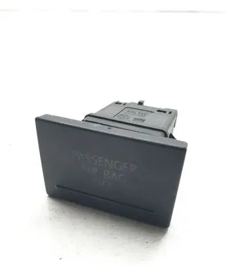 Volkswagen Touareg I Passenger airbag on/off switch 7L6919235B