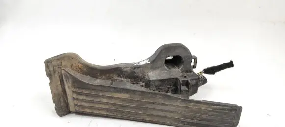 Volkswagen Jetta V Accelerator throttle pedal 1K1721503P