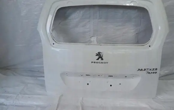 Opel Combo E Tailgate/trunk/boot lid 