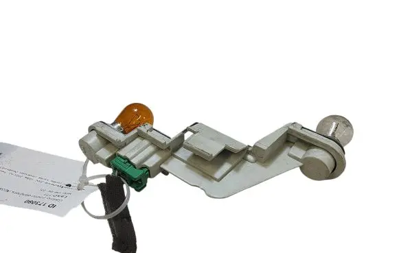 Volvo V50 Tail light bulb cover holder