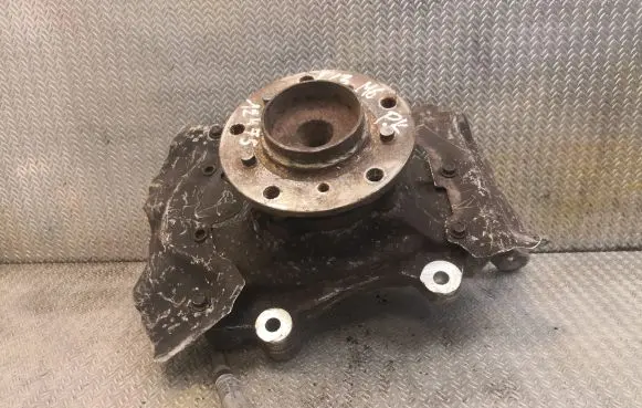 BMW 6 E63 E64 Front wheel hub 31212282889 2282889