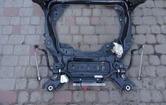 Land Rover Evoque I Front subframe GK725000AD 10K54 1787717