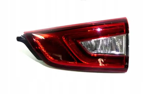 Nissan Qashqai Tailgate rear/tail lights