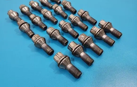 Maserati Quattroporte Nuts/bolts IMPRK1534268