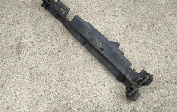 Mercedes-Benz C W205 Side radiator support slam panel A0995042118 22052961020