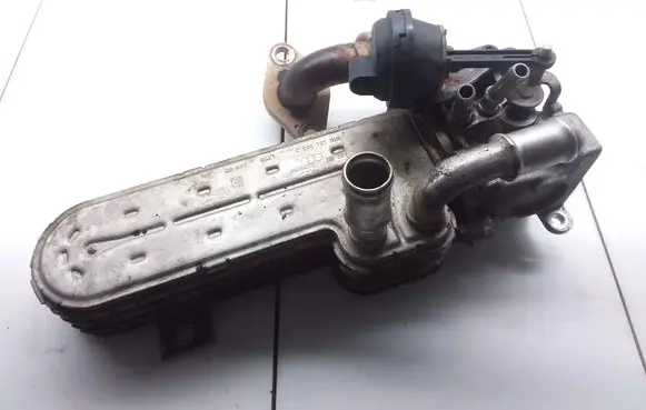 Skoda Octavia Mk2 (1Z) EGR valve cooler 03G131513J 3239787