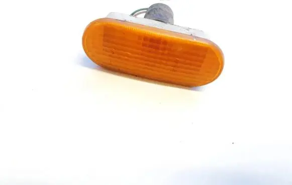 Volkswagen PASSAT B5 Front fender indicator light 3b0949117b
