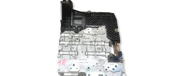 Jaguar XF X250 Transmission gearbox valve body 1068128356 0260550011 1068427168