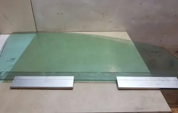 Volvo S60 Front door window glass four-door