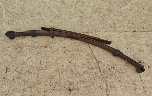 Toyota Hilux (AN10, AN20, AN30) Rear leaf spring 