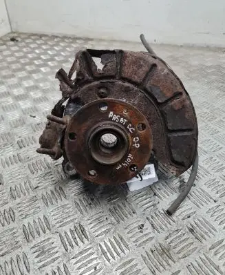 Volkswagen PASSAT CC Front wheel hub