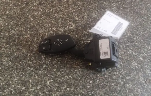 BMW 5 E60 E61 Indicator stalk 6951349 695134903