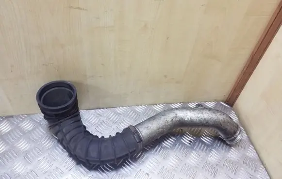 Volvo S60 Intercooler hose/pipe