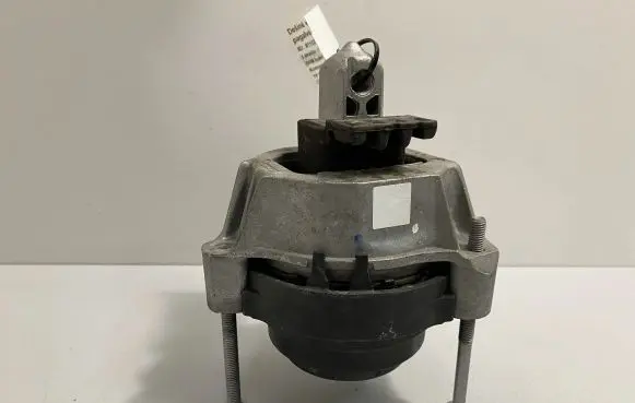 BMW 7 G11 G12 Engine mount bracket 1234567