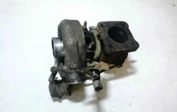 Toyota Avensis T220 Turbo