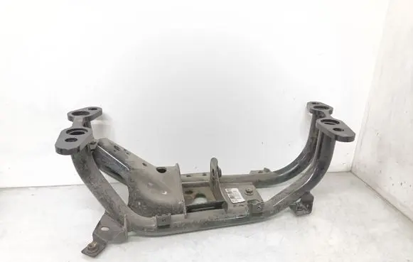 Land Rover Defender Gearbox mounting bracket L8B25060CB PLA5060 LR129041