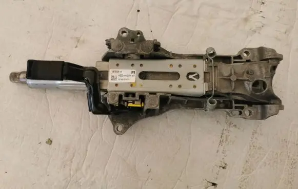 Mercedes-Benz B W245 Steering wheel axle A2464620105 AMZ40