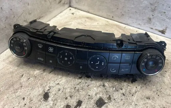 Mercedes-Benz E W211 Climate control unit A2118300190