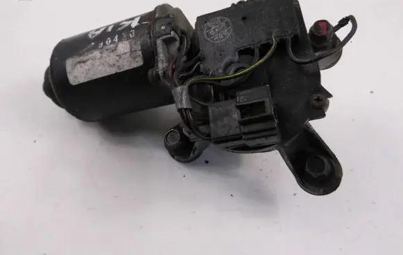 KIA Pride Front wiper linkage and motor 03521-5050