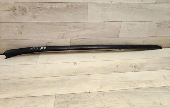 Audi Q5 SQ5 8R Windshield trim 8R0854328A