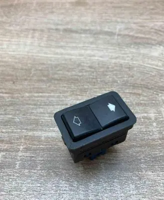BMW 5 E39 Electric window control switch 8368932