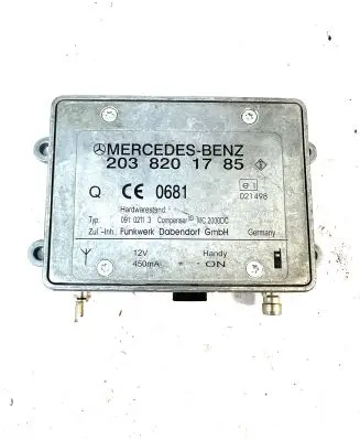 Mercedes-Benz C W203 Antenna control unit 2038201785