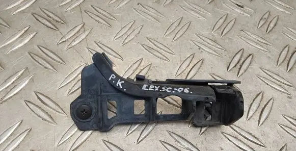 Lexus SC 430 Front bumper mounting bracket 52536382W0