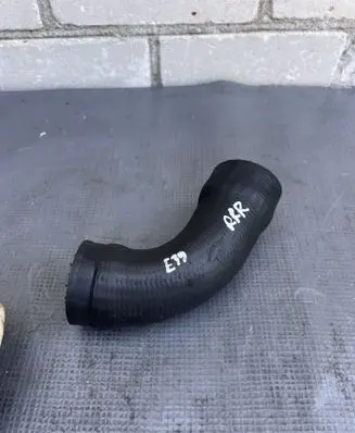 BMW 5 E39 Air intake hose/pipe 7799389 1161779938901 779938901