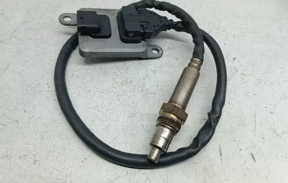 Mercedes-Benz Vito Viano W447 Lambda probe sensor 0009059703 A0009059703 5WK96682E