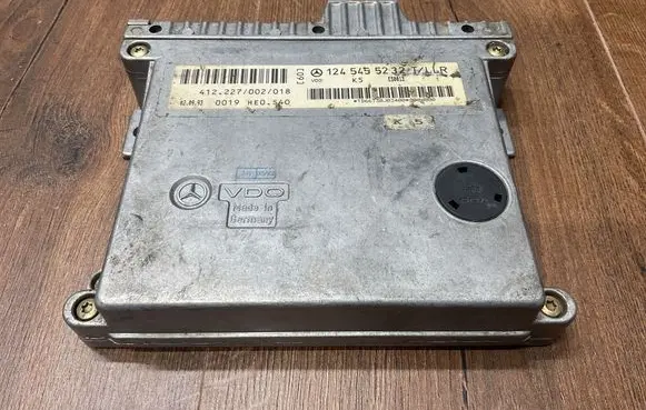 Mercedes-Benz E W124 Engine control unit/module 1245455232