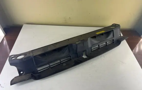 Hyundai Santa Fe Top upper radiator support slam panel