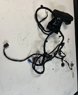 Chrysler Pacifica Front door wiring loom P68228617AF
